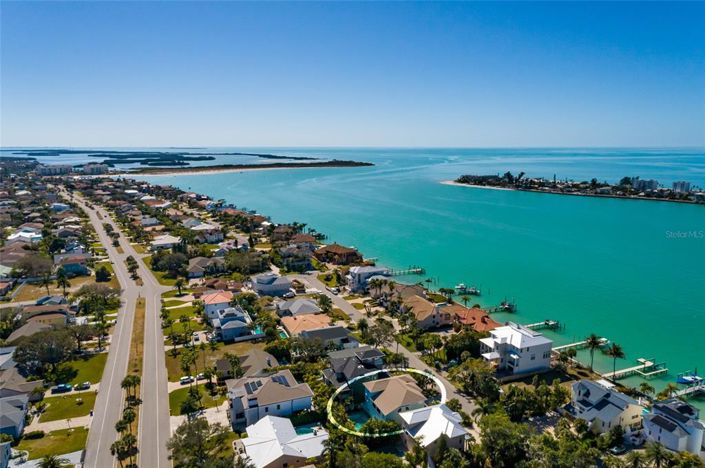 Image No.57-4 Bed Property for sale