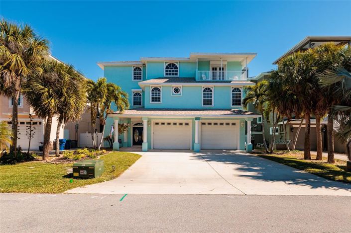 Image No.60-4 Bed Property for sale