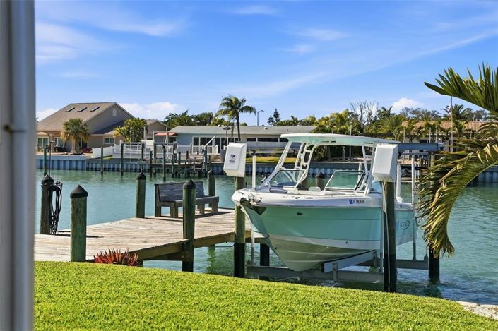 Image No.43-4 Bed Property for sale