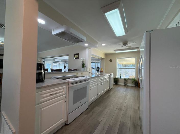 Image No.10-3 Bed Property for sale