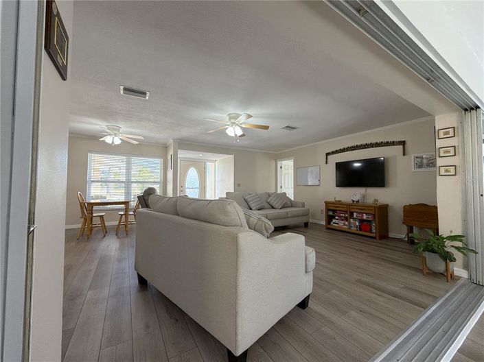 Image No.22-3 Bed Property for sale