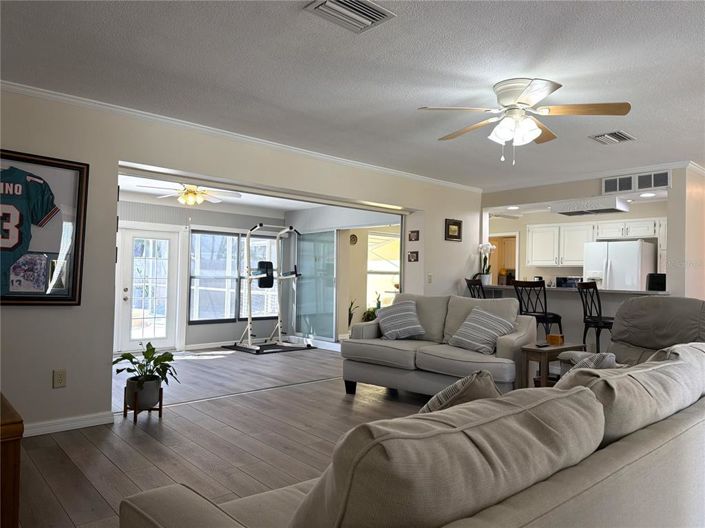 Image No.4-3 Bed Property for sale