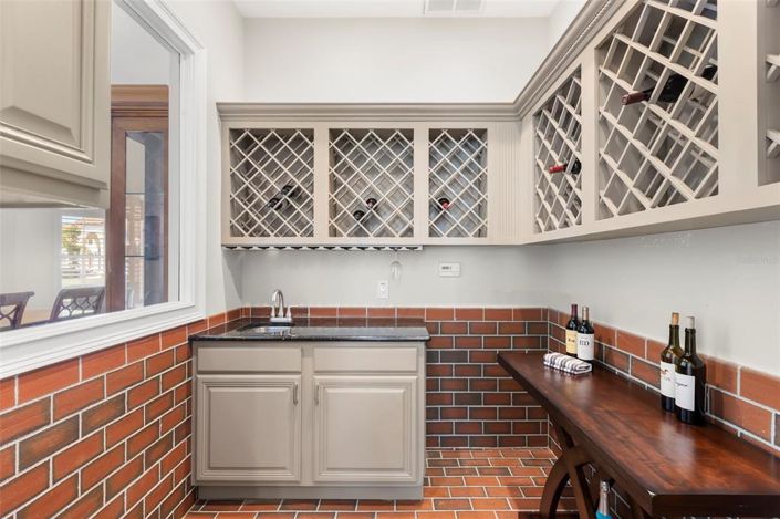 Image No.26-4 Bed Property for sale