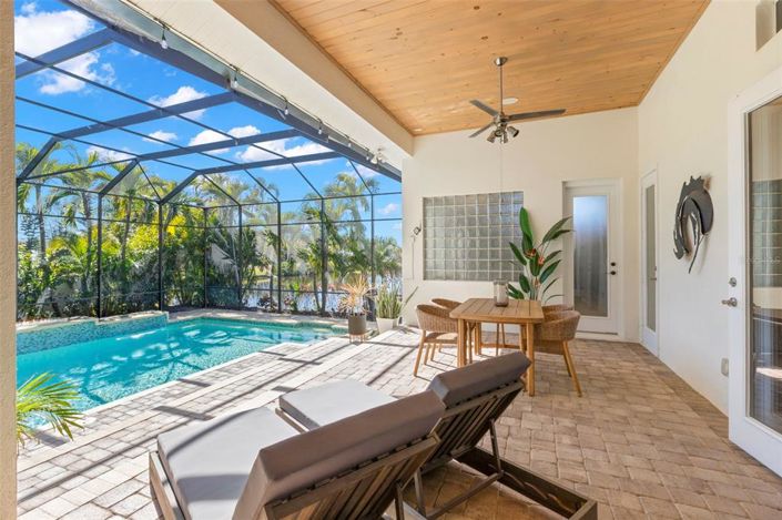 Image No.30-4 Bed Property for sale