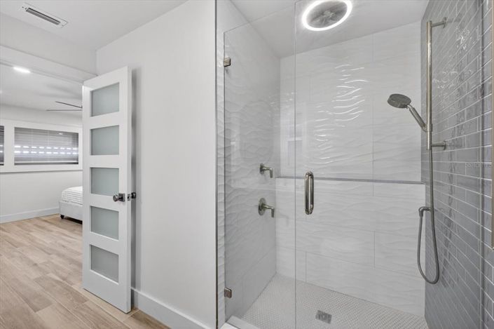 Image No.21-3 Bed Property for sale