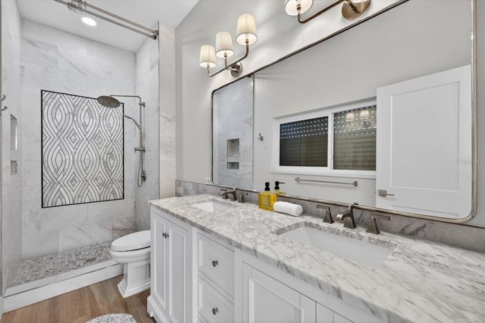 Image No.31-3 Bed Property for sale