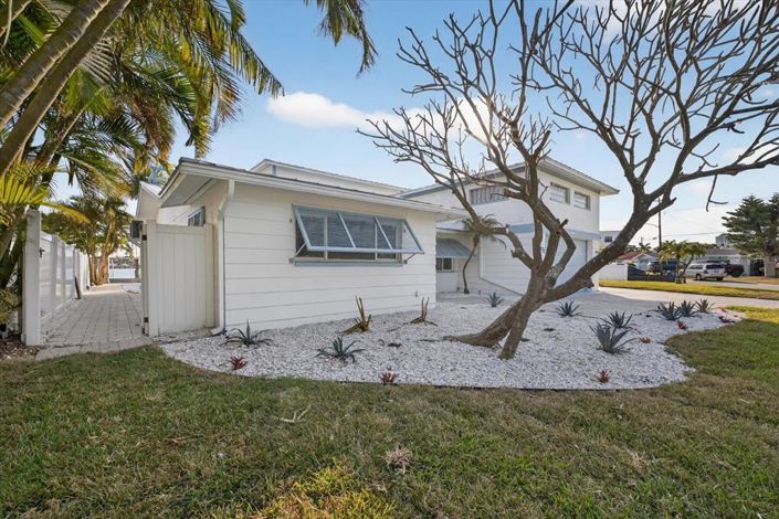 Image No.4-3 Bed Property for sale