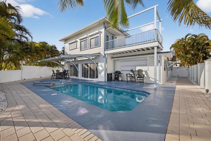 Image No.44-3 Bed Property for sale