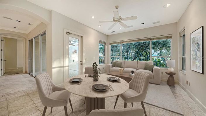 Image No.17-5 Bed Property for sale