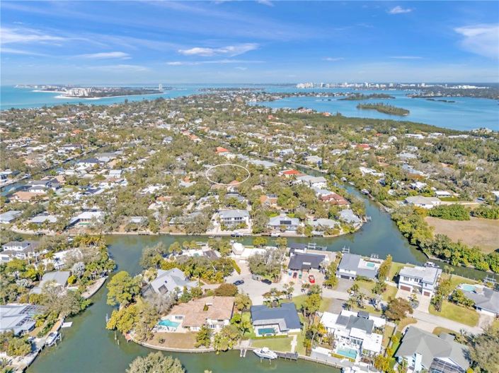 Image No.3-Propriété de 2 chambres à vendre à Sarasota