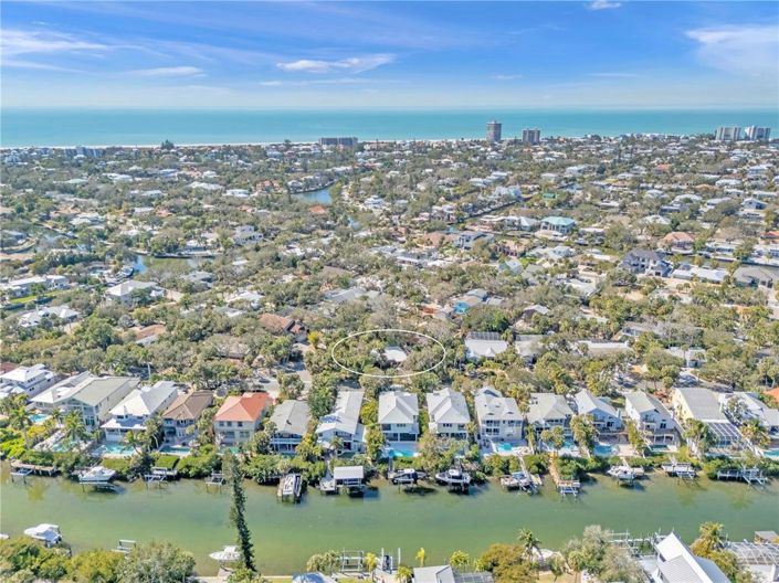 Image No.7-Propriété de 2 chambres à vendre à Sarasota