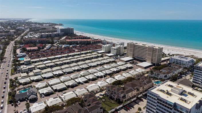 Image No.3-Propriété de 2 chambres à vendre à Sarasota