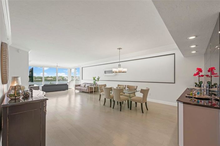 Image No.18-Propriété de 2 chambres à vendre à Sarasota