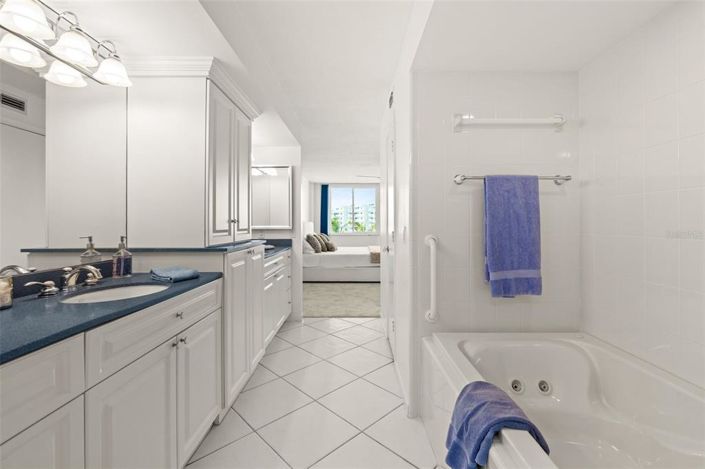 Image No.38-Propriété de 2 chambres à vendre à Sarasota