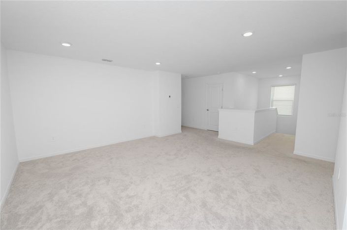 Image No.25-5 Bed Property for sale