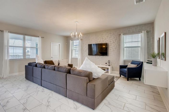 Image No.7-6 Bed Property for sale