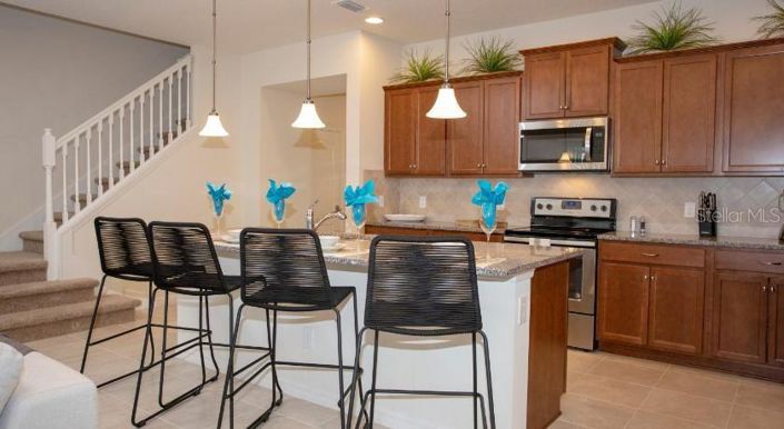 Image No.2-4 Bed Townhouse for sale