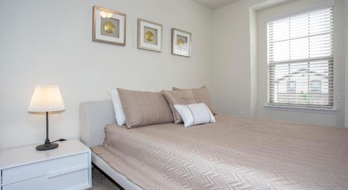 Image No.22-4 Bed Townhouse for sale