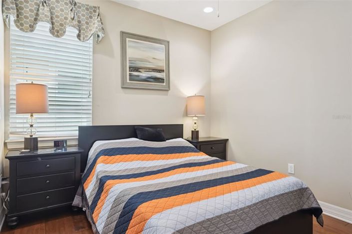 Image No.20-5 Bed Property for sale