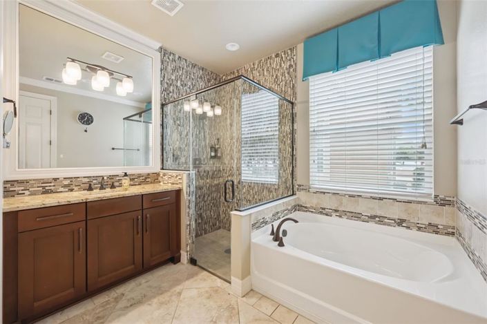 Image No.25-5 Bed Property for sale