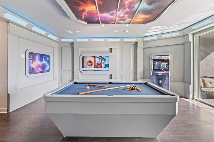 Image No.30-13 Bed Property for sale