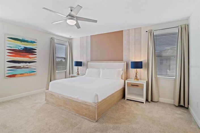 Image No.35-13 Bed Property for sale