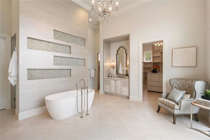 Image No.18-5 Bed Property for sale