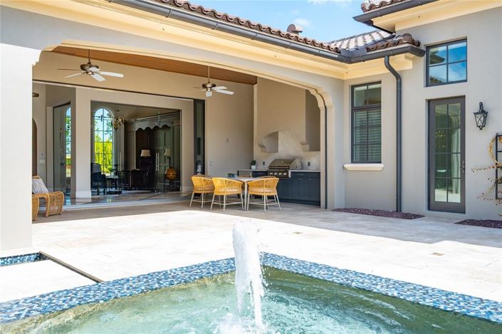 Image No.40-5 Bed Property for sale