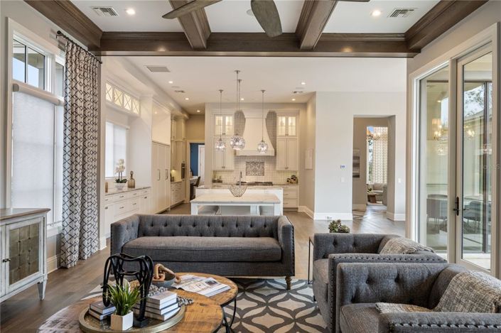 Image No.9-5 Bed Property for sale