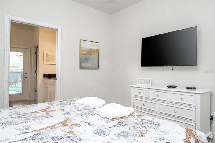 Image No.42-6 Bed Property for sale