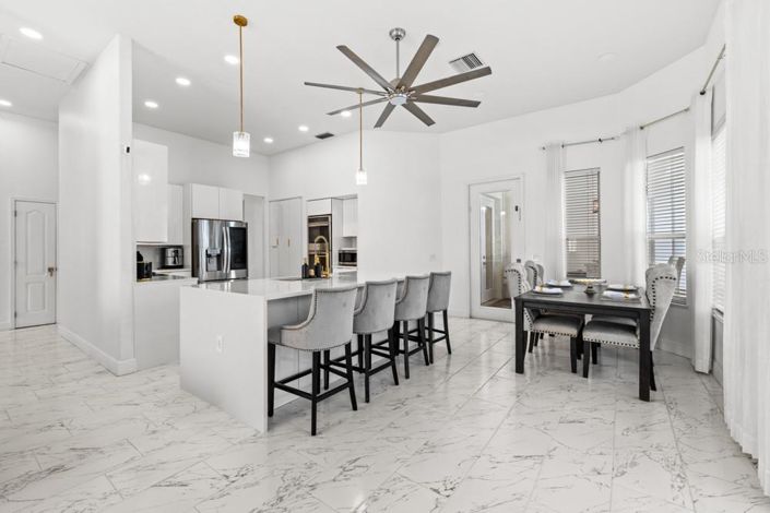 Image No.16-Propriété de 4 chambres à vendre à Orlando