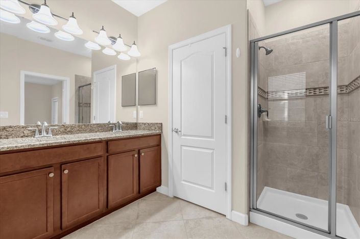 Image No.17-2 Bed Property for sale