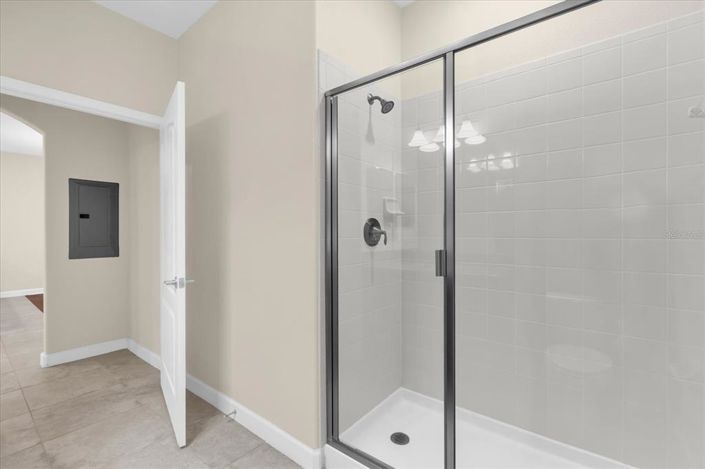 Image No.21-2 Bed Property for sale