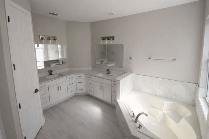 Image No.11-Propriété de 4 chambres à vendre à Kissimmee