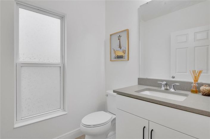 Image No.28-4 Bed Property for sale