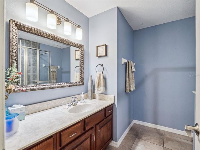 Image No.27-4 Bed Property for sale