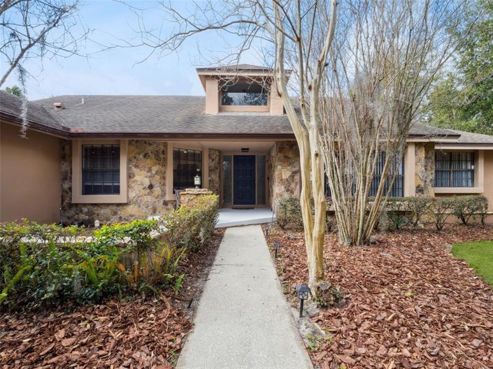 Image No.6-4 Bed Property for sale