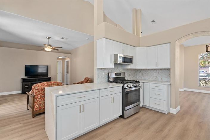 Image No.4-5 Bed Property for sale