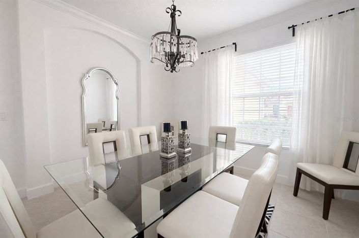 Image No.6-5 Bed Property for sale