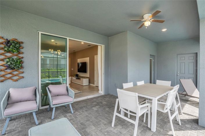 Image No.21-7 Bed Property for sale