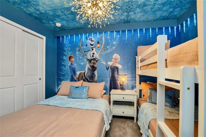 Image No.33-7 Bed Property for sale