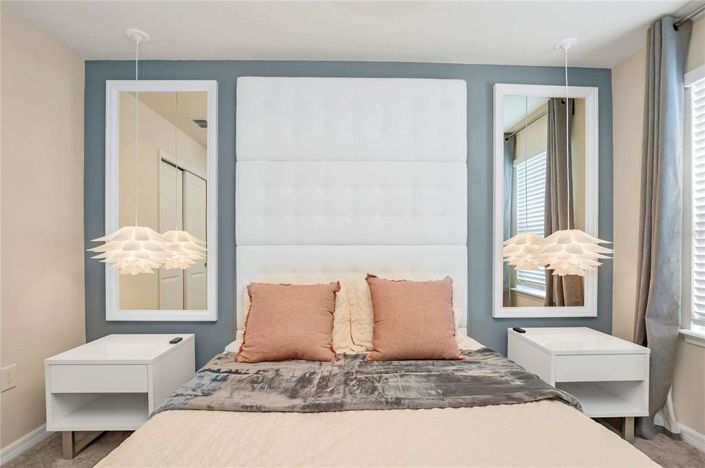 Image No.45-7 Bed Property for sale