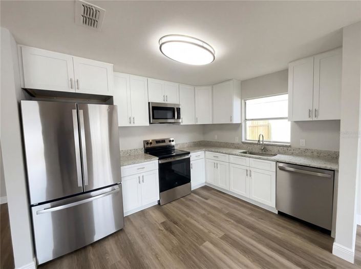 Image No.2-2 Bed Property for sale