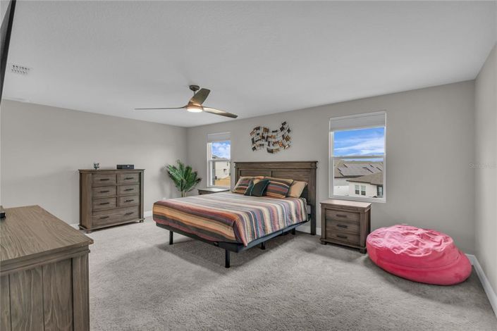 Image No.27-6 Bed Property for sale