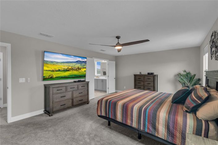 Image No.28-6 Bed Property for sale