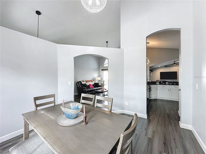 Image No.11-4 Bed Property for sale