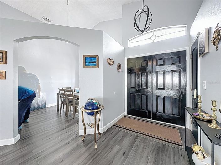 Image No.3-4 Bed Property for sale