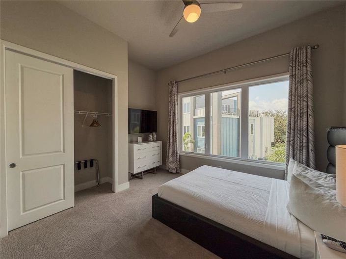 Image No.8-5 Bed Property for sale