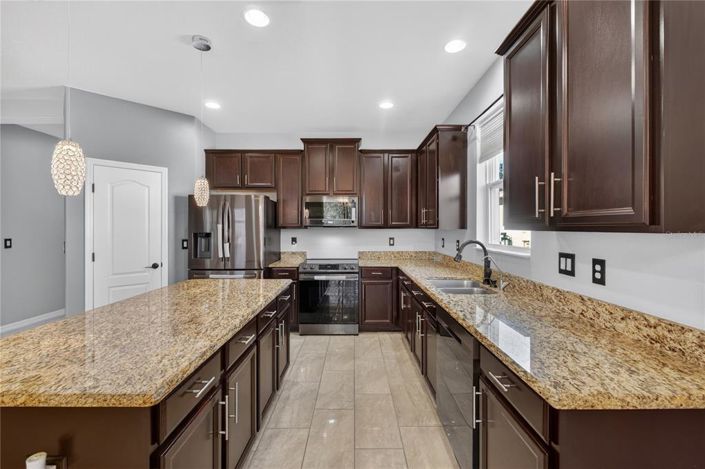 Image No.38-4 Bed Property for sale