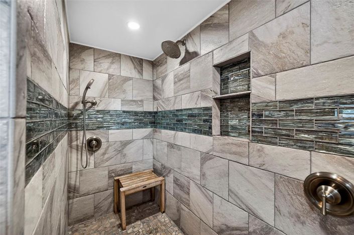 Image No.37-4 Bed Property for sale